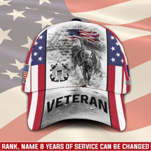 US Coast Guard, Land Of The Free, Because Of The Brave – Classic Cap Gift for Men Dad Fathers